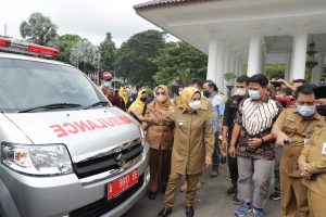 Pemkab Serang Dapat Ambulan, Tatu Harapkan Industri Lain Dorong CSR Untuk Masyrakat