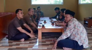 Penjual Miras Berkedok Rumah Makan di Cigeulis disanksi Satpol-PP