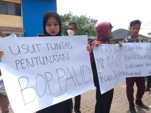 Aktivis Minta Oknum Penyunat BOP Paud Agar Dipecat