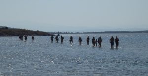 Destinasi Wisata ini, Orang Bisa Berjalan Di Atas Laut, Apakah Bisa?