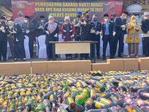 Ribuan Miras Hasil Operasi Dimusnahkan, Irna : Kolaborasi Cantik Menyelamatkan Generasi Bangsa