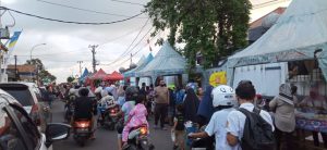 Awal Ramadhan Wisata Kuliner Dipenuhi Pemburu Takjil