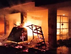 Pasar Munjul Terbakar, Dua Kios Hangus