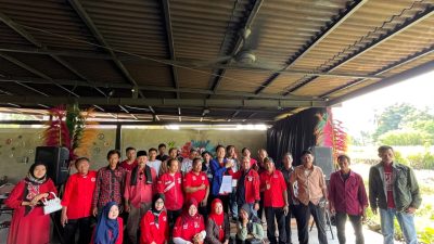 Foto jajaran pengurus Psi Pandeglang usai deklarasi dukung iing (Katakita.co)