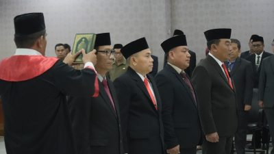 Bupati Pandeglang Lantik Pejabat Eselon II, Ingatkan Jangan Terjebak Rutinitas