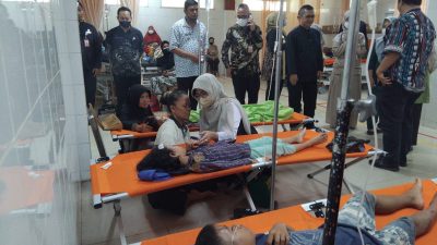 Jenguk Korban Laka Lantas, Bupati Pandeglang Sampaikan Duka dan Tanggung Biaya Pengobatan